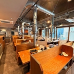 テーブル席、お座敷、大宴会場と様々なシーンに合わせたお部屋をご用意♪