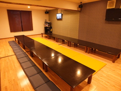 紅高梁 ホンコウリャン 総本店の雰囲気1