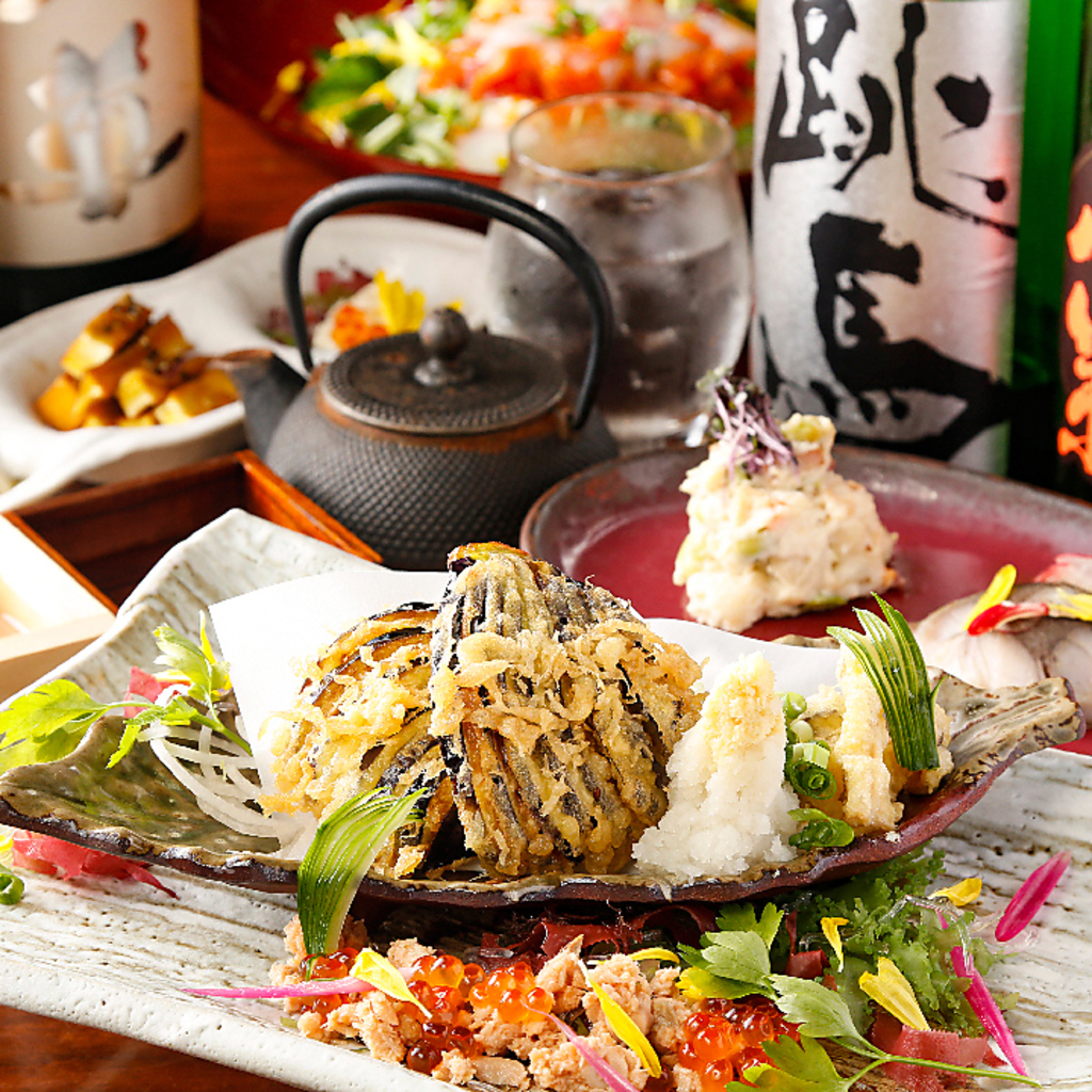 見た目のもこだわった盛り付け！自慢の創作料理をお楽しみください♪