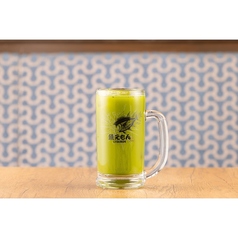 1杯ずつ生茶を注ぐ生茶ハイ☆