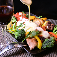 ピザやパスタなど種類豊富！シェフ特製の絶品料理を堪能