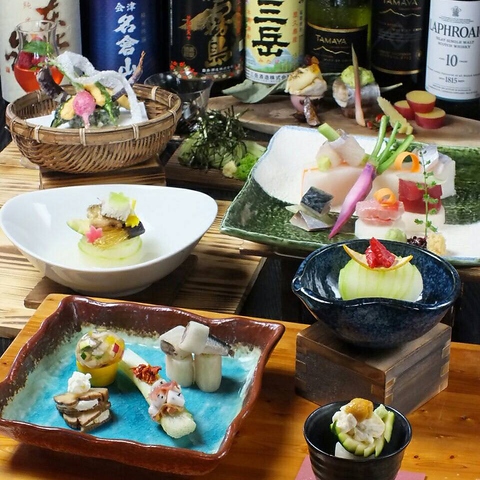 新鮮なお魚や野菜、厳選日本酒など、素材にとことんこだわった隠れ家風居酒屋♪