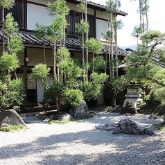 手打ち出石皿そば 花水木の雰囲気3