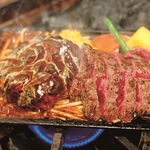 「少食だけどステーキとハンバーグどちらも食べたい…。」そんな方にはウマバーグライトがおすすめ！