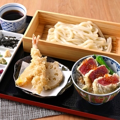 和牛レア天丼ハーフ&天ぷら讃岐うどんセット
