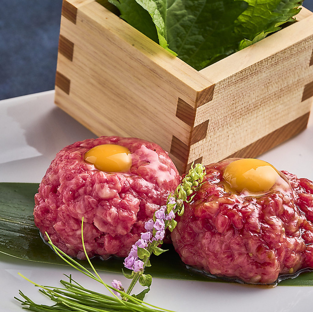 ≪横浜駅徒歩3分≫お洒落な内観で個室もあります♪焼肉宴会や焼肉デート、女子会にも最適です♪