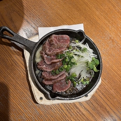 短角牛のガーリック炒め