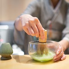 ホッと一息♪お抹茶を一服 日替わりで変わるお茶菓子