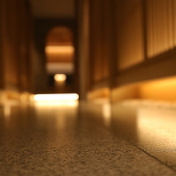 日本美に侘びを感じる自然素材を用いたこだわりの空間