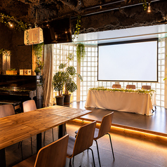 Cafe&bar Castle840 キャッスルハチヨンマルの雰囲気3
