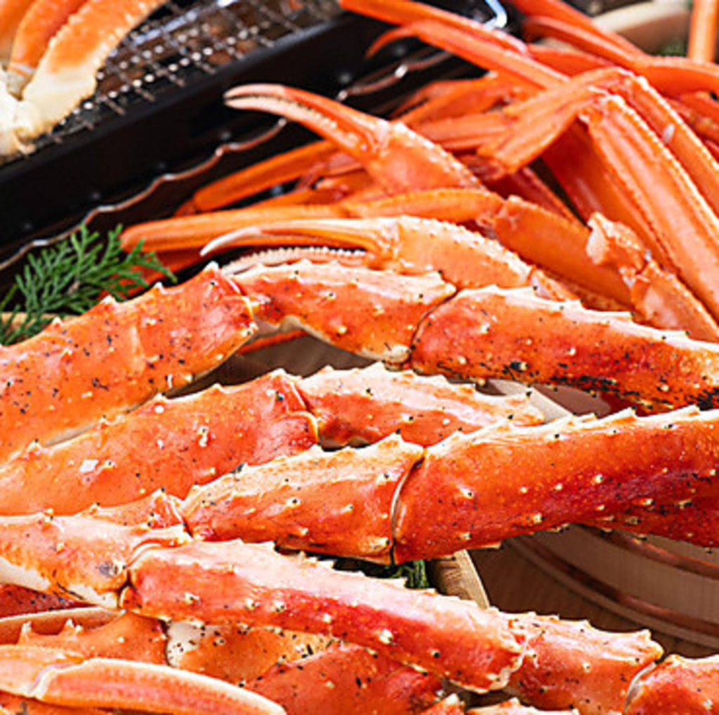 タラバ蟹、本ズワイ蟹、紅ズワイ蟹の食べ放題コースもご用意しております。