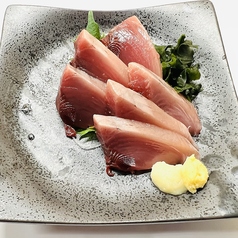 カツオ刺し