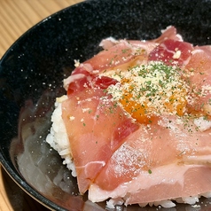 鹿児島県産黒豚生ハム丼