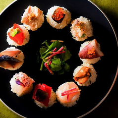 名物の”海鮮ちらし寿司” 旬物には”鮎の炭焼き”
