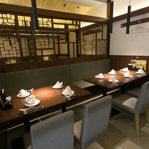 個室完備！自家製刀削麺を始め約180種類のメニューを楽しめるお店