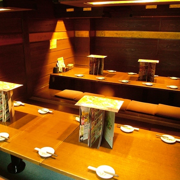 坐 和民 新宿大ガード店の雰囲気1