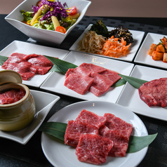 老舗精肉店直送焼肉 飛騨牛の奴隷 千種店のコース写真