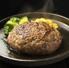 国産牛・黒毛和牛100%のとろけるハンバーグランチ