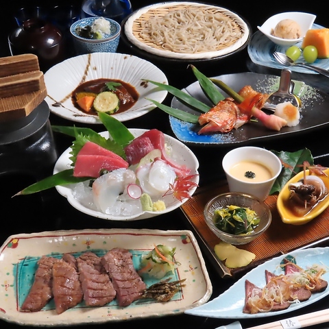 四季の味わいと郷土の味を…贅沢な食材と贅沢な時間をお過ごしください。