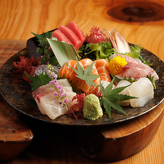 全席個室 生本マグロと炭火焼き鳥　海鮮居酒屋　灯　藤沢北口店のおすすめ料理1