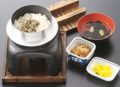 料理メニュー写真&nbsp;大人気牡蠣釜めし！(１１月～５月限定)