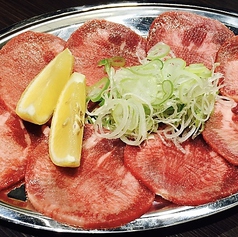 炭火焼肉 忠吉 十二社店のおすすめポイント1