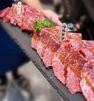 有名焼肉店や精肉店で修行を積んだ店長