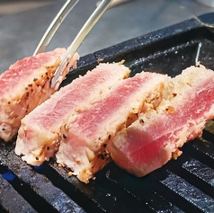 鮪ハラモのレアステーキ