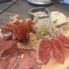 山盛り生ハム&チーズ盛り
