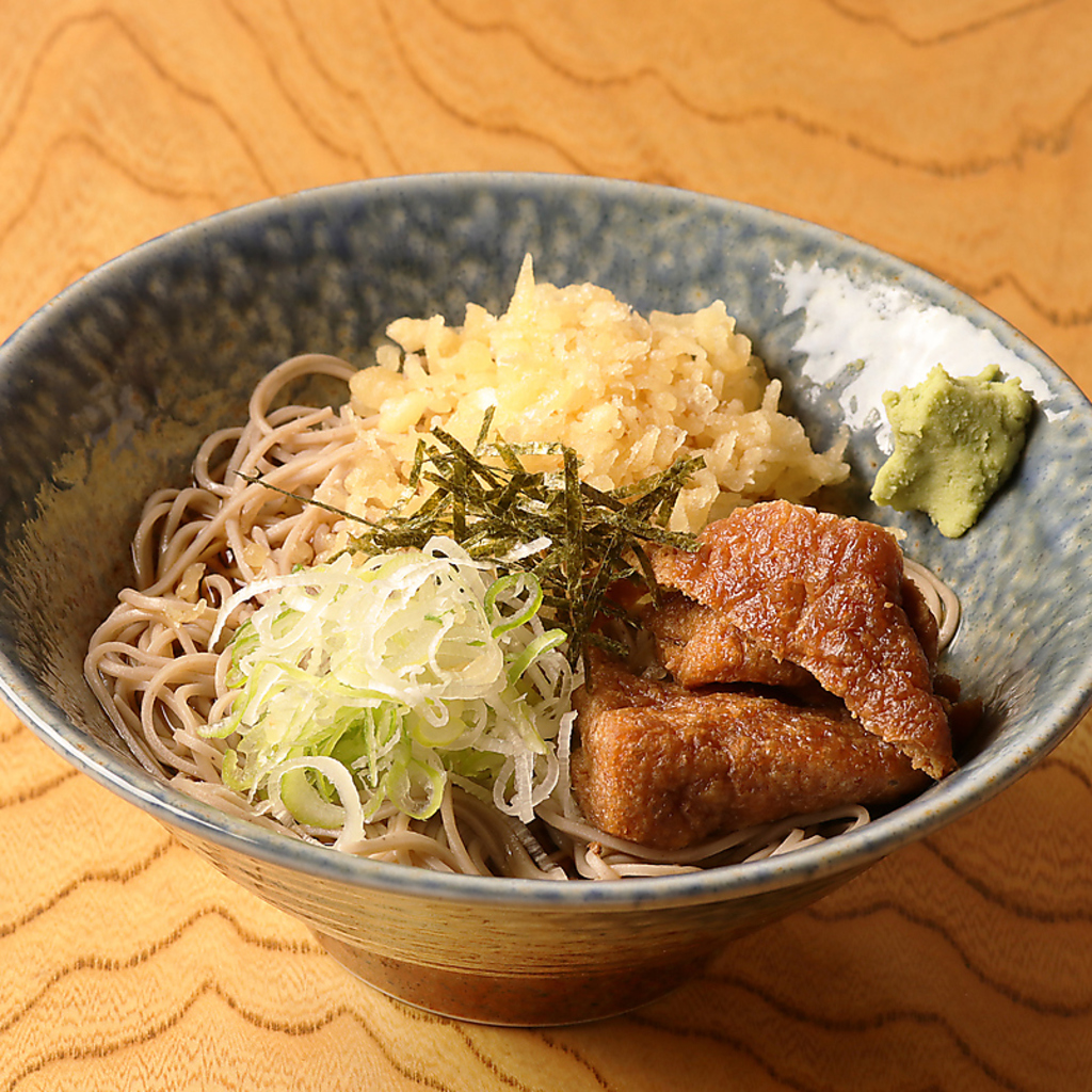 岐阜のソウルフードといえばこちら「楽名物・冷やしたぬきそば」。