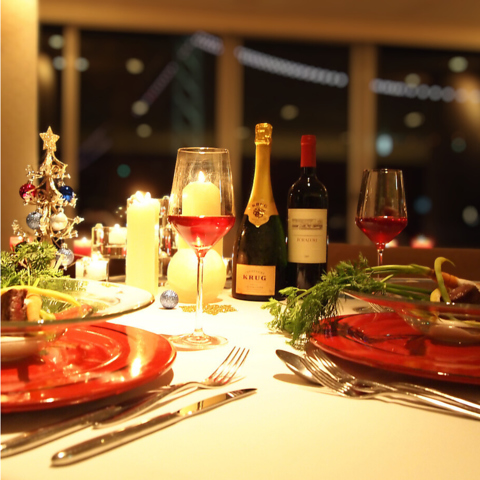 DINING ROOM IN THE MAIKO �z�e���Z�g���_�ˁE���q