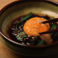 ニラと馬肉のユッケ