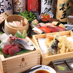 鮨も肴も酒も満喫できる『鮨・酒・肴 杉玉』、鮨はもちろんおつまみや日本酒なども充実しております