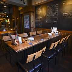 店内を仕切るブラインドもございますので、様々な用途でご利用頂けます♪月～木20名様～、金・土・祝・祝前は24名様～OK!!個室を探しているけどなかなか…という方々にピッタリ!!最大30名程まで★【完全予約制!!ランチ貸切は1人2980円～（コース、ソフトドリンク2杯）平日18人～、金土は22人～、日曜・アルコールは応相談】