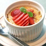 デザートニューも豊富♪イチゴのとろける杏仁ブリュレも◎黒ゴマあんのゴマ団子など、どの料理も◎