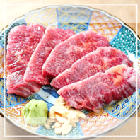 鮮度抜群のお肉料理♪味変も多数ご用意！