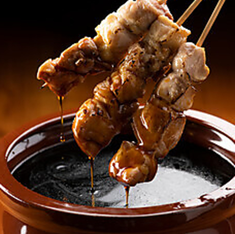 カジュアルなビストロ★自慢の串焼きとスパークリングワイン