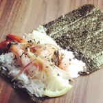 一期一会の出会いの様に・・・見た目にも美しい巻物は茶葉の香りと共に五感でお愉しみ頂けます