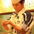 新鮮なネタを職人が握ります。本格寿司が気軽に楽しめますよ！