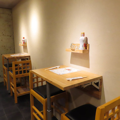 2名様用のお席になります。サク飲みにおすすめです。