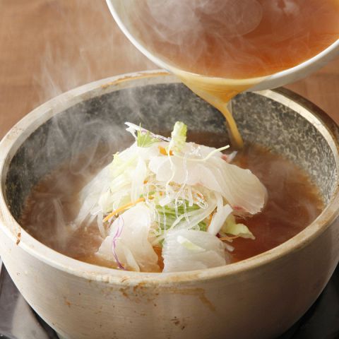 鯛の刺身入りスープ炒飯の写真