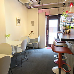 ギャラリー カフェ&バー ハピィの外観2