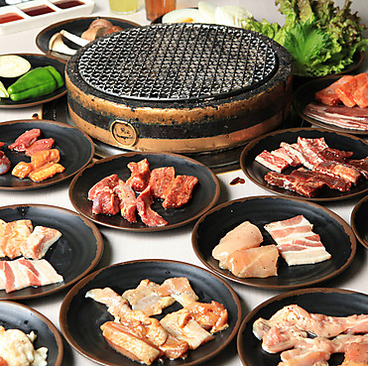 食べ放題 炭火焼肉 黒ベコのおすすめ料理1