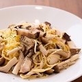 料理メニュー写真&nbsp;自家製ベーコンと木の子のペペロンチーノ