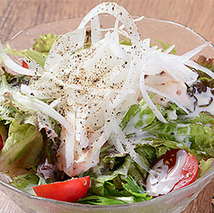 炭火焼むね肉のシーザーサラダ