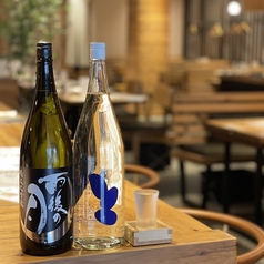 季節のプレミアム日本酒を多数ご用意しております♪