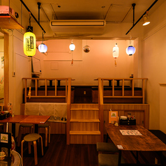 全席テーブル席で、ゆったりとした空間が心を癒します◎リラックスしながら食事を楽しむことができ、特別な思い出を作るには最適な場所です。ぜひ訪れてみてください！