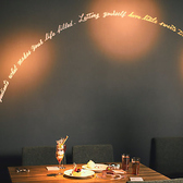 テーブル席もご用意しております。デートのご利用だけでなく女子会や集まり、二次会などにもご利用ください！