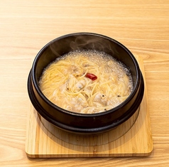 <1辛>石焼ボンゴレパスタ