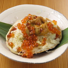 蟹甲羅盛りいくら雲丹掛け